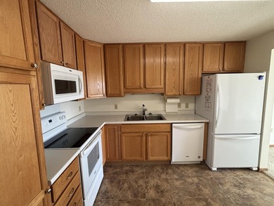 Gramercy Park at Lakeshore Drive Cooperative - 710 square foot - photo 8