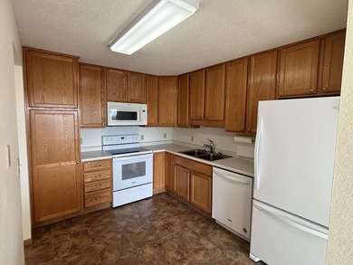 Gramercy Park at Lakeshore Drive Cooperative - 710 square foot - photo 9