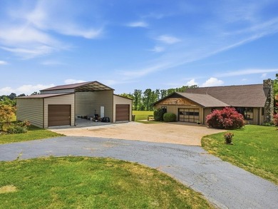 Endless possibilities abound with this beautiful estate on just - photo 48