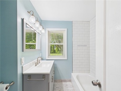 Charming and well maintained 3-bedroom, 2.5-bath Cape Cod - photo 20