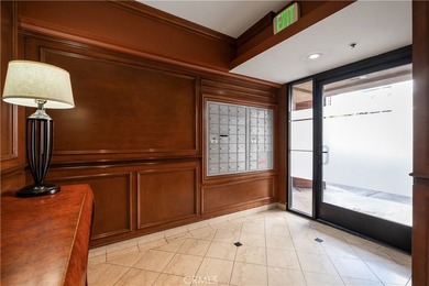 Garage Parking, AC, in unit Washer and Dryer! - Experience the - photo 22