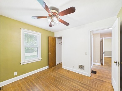 Charming and well maintained 3-bedroom, 2.5-bath Cape Cod - photo 24