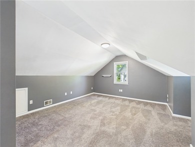 Charming and well maintained 3-bedroom, 2.5-bath Cape Cod - photo 30