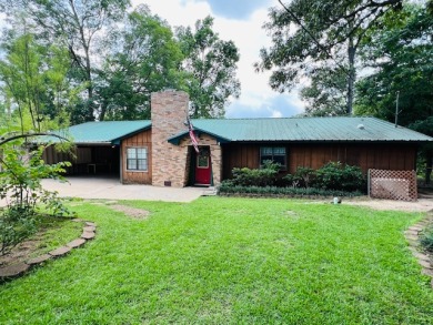 Affordable waterfront home in great neighborhood. - Lake Home For Sale in Hemphill, Texas