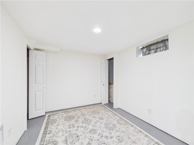 Charming and well maintained 3-bedroom, 2.5-bath Cape Cod - photo 38