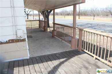 Prime Commercial Investment in Central Texas! Turnkey commercial