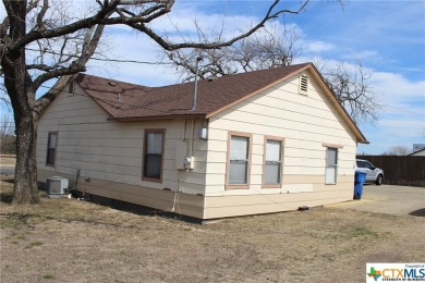 Prime Commercial Investment in Central Texas! Turnkey commercial