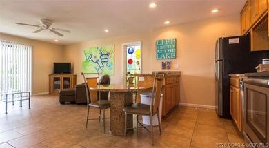 Welcome to this beautifully updated 1-bedroom lakefront end-unit - photo 12