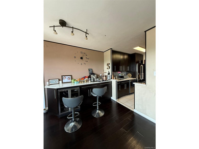 Luxury Living at Fairview - Spacious 2-Bedroom, 2-Bath Coop in - photo 16
