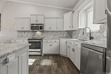 Move-in ready lakefront condo in Hot Springs Arkansas on Lake - photo 17