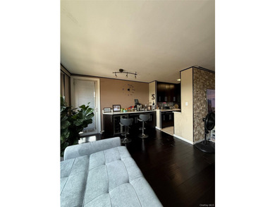 Luxury Living at Fairview - Spacious 2-Bedroom, 2-Bath Coop in - photo 17