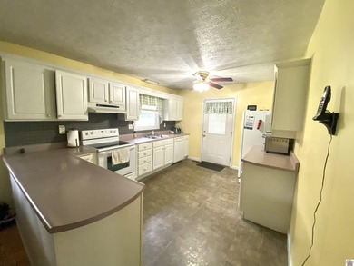 This property needs to be seen to be appreciated. Seller is - photo 17