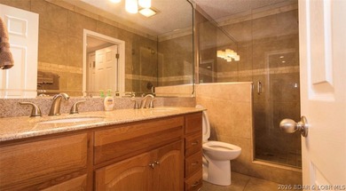 Welcome to this beautifully updated 1-bedroom lakefront end-unit - photo 18