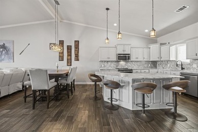 Move-in ready lakefront condo in Hot Springs Arkansas on Lake - photo 23