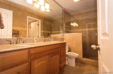 Welcome to this beautifully updated 1-bedroom lakefront end-unit - photo 24