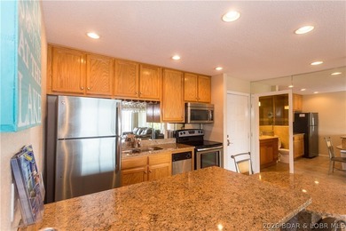 Welcome to this beautifully updated 1-bedroom lakefront end-unit - photo 30