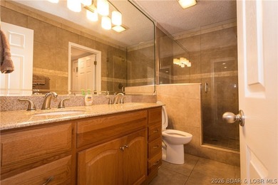 Welcome to this beautifully updated 1-bedroom lakefront end-unit - photo 34