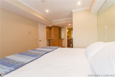 Welcome to this beautifully updated 1-bedroom lakefront end-unit - photo 41