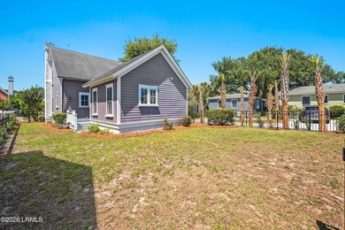 Welcome to the heart of Beaufort's Historic District in the - photo 43