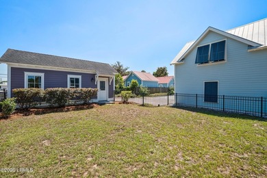 Welcome to the heart of Beaufort's Historic District in the - photo 44