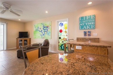 Welcome to this beautifully updated 1-bedroom lakefront end-unit - photo 46