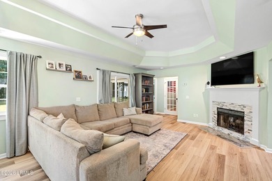 Welcome to 4326 Quail Dr. This beautifully updated 3 bedroom, 2 - photo 12