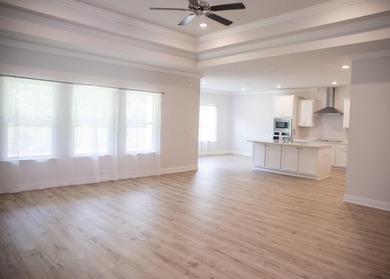 Welcome to 56 Secluded Circle in Freeport, where space, comfort - photo 12