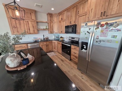 Enjoy the space and quiet of Pinebrook Estates while staying - photo 18