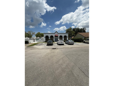 Spacious 3 bedroom villa on canal with fabulous view of golf - photo 20