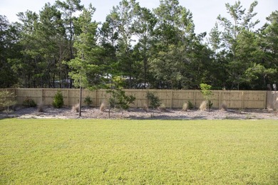 Welcome to 56 Secluded Circle in Freeport, where space, comfort - photo 26