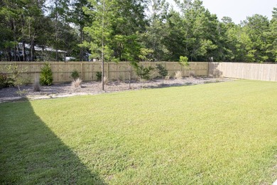 Welcome to 56 Secluded Circle in Freeport, where space, comfort - photo 27