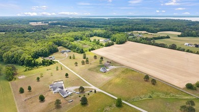 Welcome to this move-in ready Cape Cod situated on 5.12 scenic - photo 28