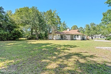 Welcome to 4326 Quail Dr. This beautifully updated 3 bedroom, 2 - photo 29