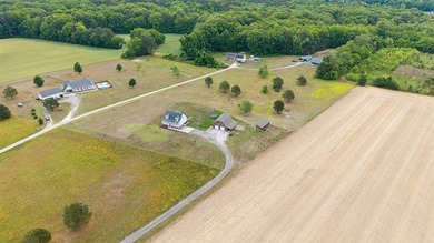 Welcome to this move-in ready Cape Cod situated on 5.12 scenic - photo 31