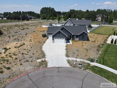 Enjoy the space and quiet of Pinebrook Estates while staying - photo 42