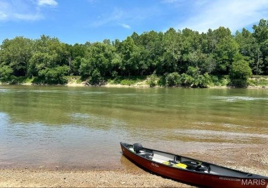 Lake Home For Sale in Vienna, Missouri