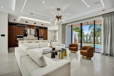 Welcome to Villa Aurelia, the Golden Villa, a recently completed - photo 11