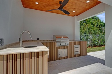Welcome to Villa Aurelia, the Golden Villa, a recently completed - photo 13