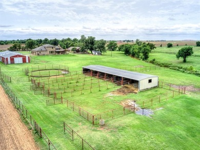 Exceptional equestrian property offering a well-maintained home - photo 17