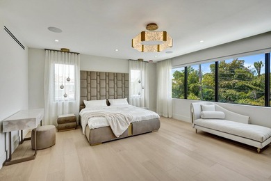 Welcome to Villa Aurelia, the Golden Villa, a recently completed - photo 17