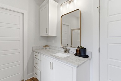 Welcome to this beautifully maintained 4-bedroom, 2-bath home in - photo 23