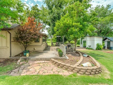 Exceptional equestrian property offering a well-maintained home - photo 23