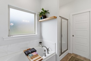 Welcome to this beautifully maintained 4-bedroom, 2-bath home in - photo 24