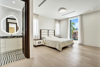 Welcome to Villa Aurelia, the Golden Villa, a recently completed - photo 29