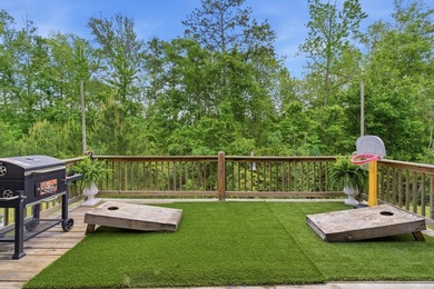 Welcome to this beautifully maintained 4-bedroom, 2-bath home in - photo 31