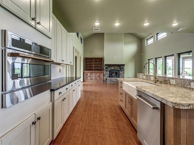 Exceptional equestrian property offering a well-maintained home - photo 33