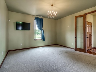 Exceptional equestrian property offering a well-maintained home - photo 34