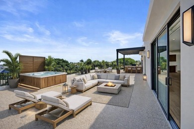 Welcome to Villa Aurelia, the Golden Villa, a recently completed - photo 37