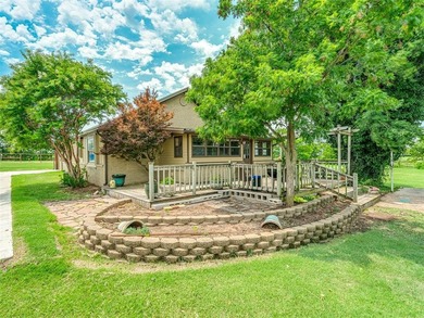 Exceptional equestrian property offering a well-maintained home - photo 44