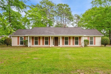 (private lake, pond, creek) Home For Sale in Semmes Alabama